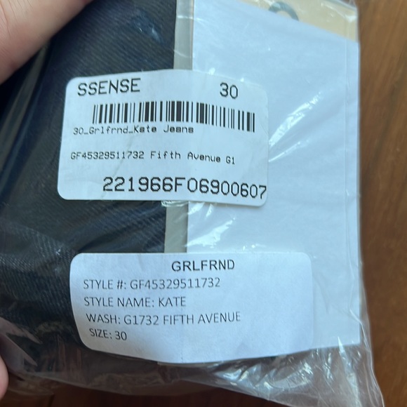 Black denim GRLFRND jean. “The Kate” jeans with rips at the knees. Size 30 - Picture 3 of 11